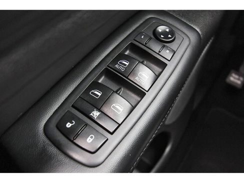 Used 2020 Jeep Grand Cherokee Altitude RWD image 23