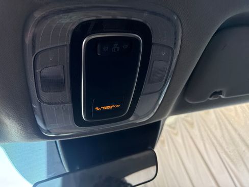 Used 2026 Hyundai Elantra Hybrid FWD image 25