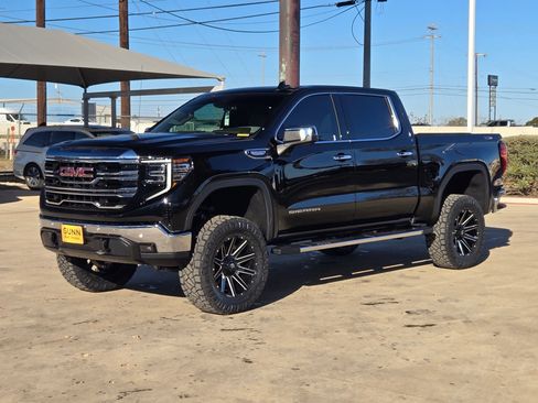 New 2026 GMC Sierra 1500 SLT image 7