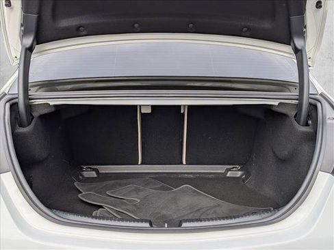 Used 2024 Mercedes-Benz C 300 Sedan image 6