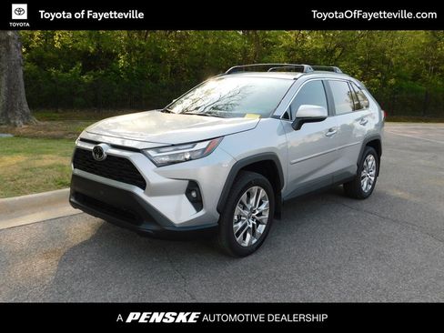 Used 2025 Toyota RAV4 XLE Premium image 1