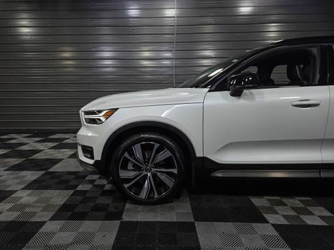 Used 2021 Volvo XC40 P8 Recharge w/ Advanced Package image 41
