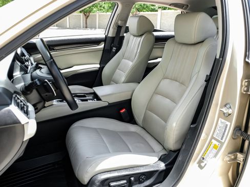Used 2018 Honda Accord EX-L image 32