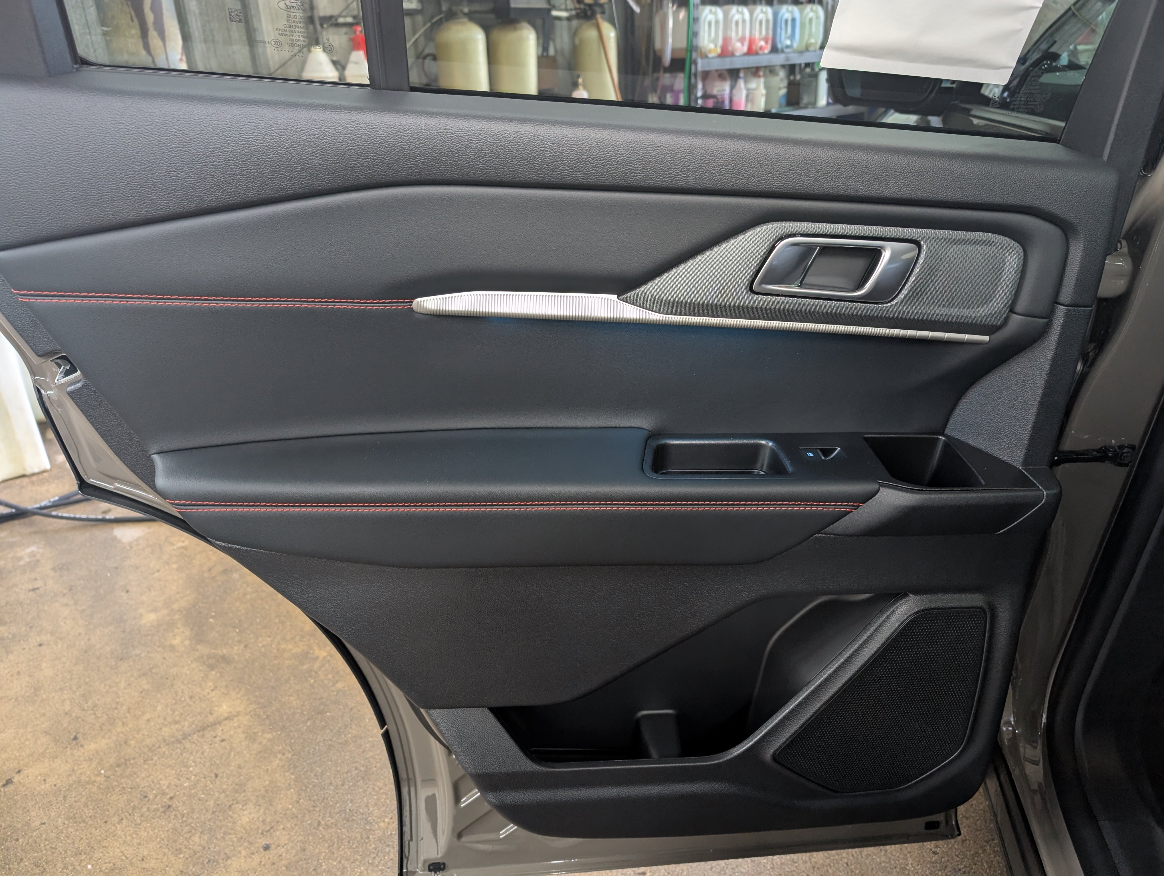 New 2027 Ford Explorer ST-Line w/ Premium Package AWD/4WD image 6