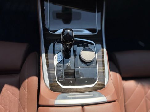 Used 2023 BMW X5 xDrive40i w/ Premium Package AWD/4WD image 11