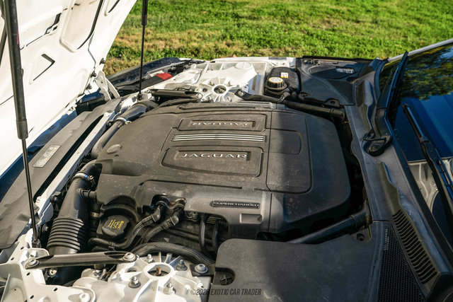 Used 2017 Jaguar F-TYPE Coupe RWD image 14