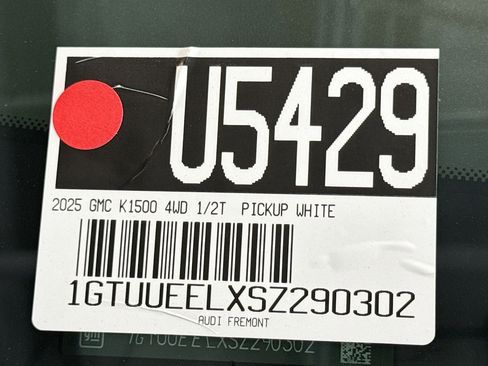 Used 2025 GMC Sierra 1500 AT4 image 30