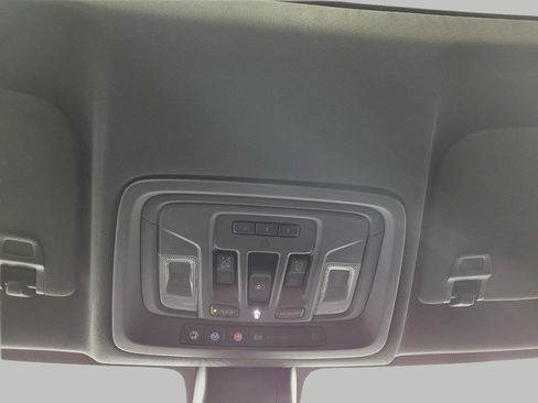 Used 2021 GMC Sierra 1500 AT4 w/ AT4 Preferred Package image 15