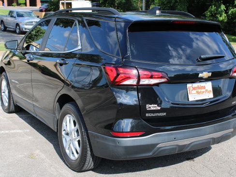 Used 2022 Chevrolet Equinox LT AWD/4WD image 8