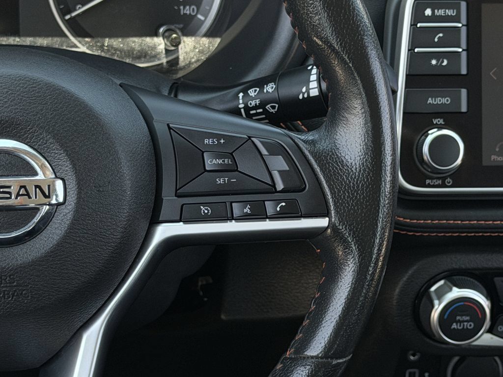 Used 2019 Nissan Kicks SR w/ SR Premium Package FWD image 15