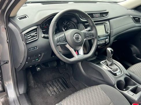 Used 2020 Nissan Rogue S FWD image 16