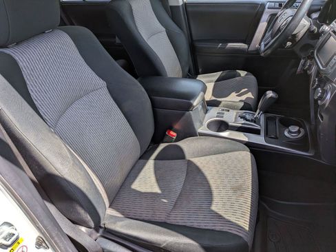 Used 2019 Toyota 4Runner SR5 AWD/4WD image 39