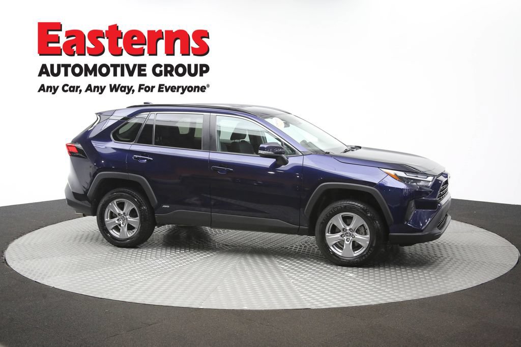 Used 2024 Toyota RAV4 XLE AWD/4WD image 46