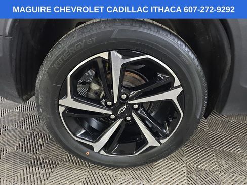 Used 2022 Chevrolet TrailBlazer RS w/ Technology Package AWD/4WD image 13