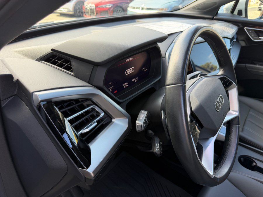 Used 2023 Audi Q4 e-tron Premium Plus w/ Premium Plus RWD image 10