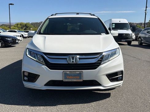 Used 2018 Honda Odyssey EX image 3