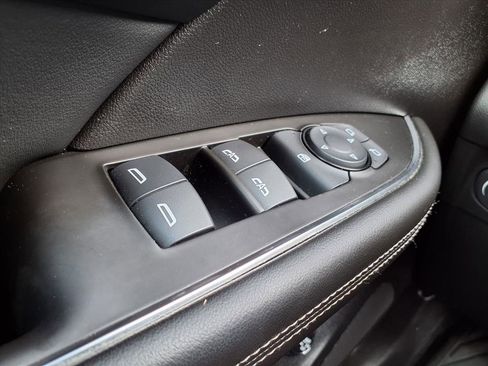 Used 2023 Buick Envision Avenir image 28