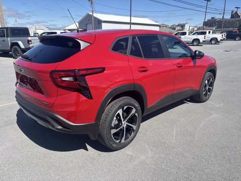 New 2026 Chevrolet Trax RS w/ Driver Confidence Package image 3
