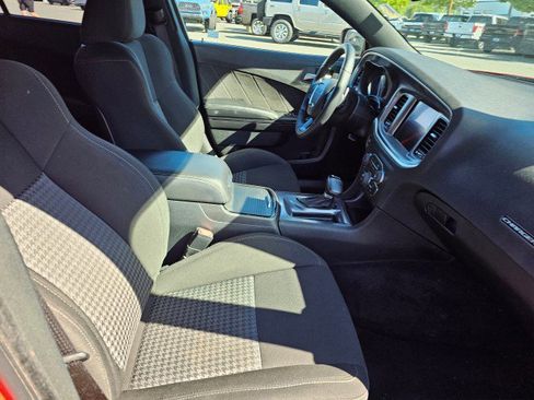 Used 2020 Dodge Charger GT w/ Blacktop Package image 12