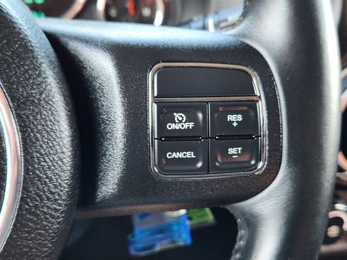 Used 2014 Jeep Wrangler Sahara image 19