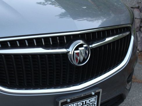 Used 2019 Buick Enclave Essence AWD/4WD image 38