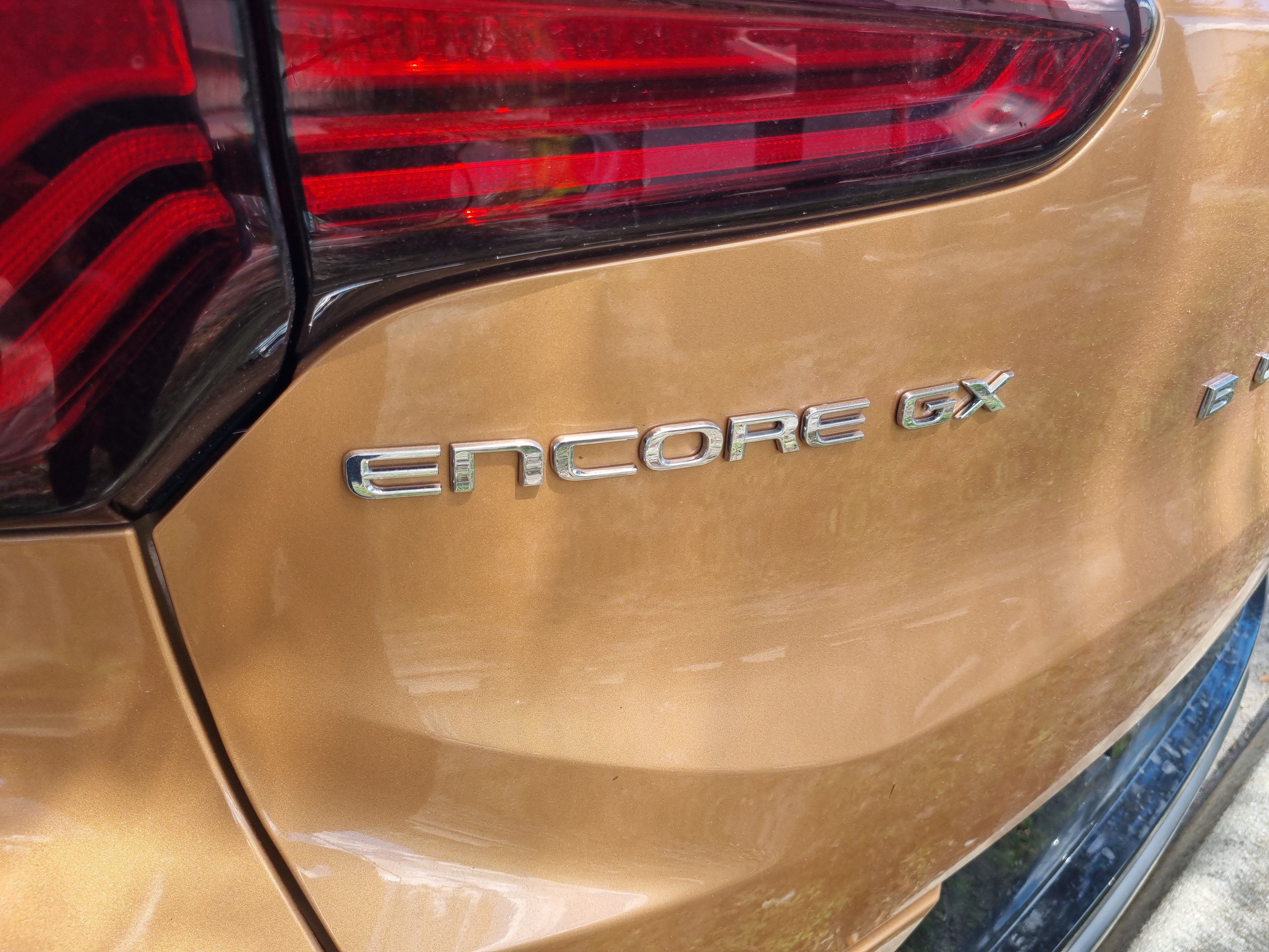 Used 2024 Buick Encore GX Sport Touring FWD image 12