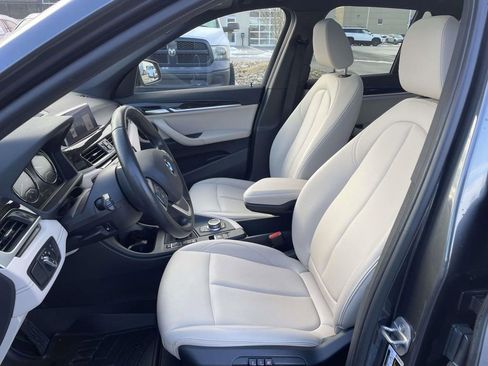 Used 2021 BMW X1 xDrive28i w/ Convenience Package image 8