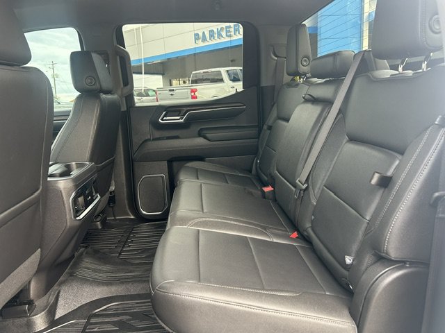 Used 2023 GMC Sierra 1500 SLT w/ SLT Premium Package AWD/4WD image 17