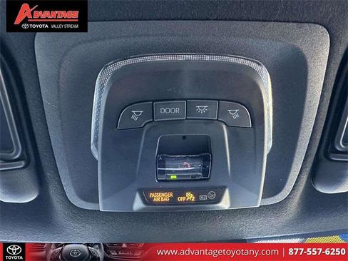 Certified 2023 Toyota Corolla SE image 36