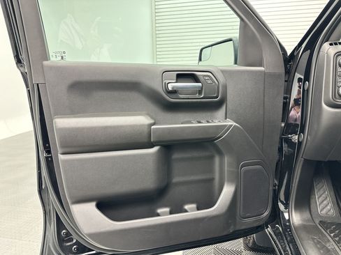 Certified 2026 Chevrolet Silverado 1500 Custom Trail Boss w/ Dark Appearance Package AWD/4WD image 13