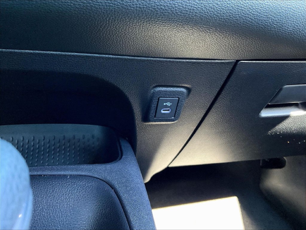 Used 2026 Toyota Corolla SE FWD image 16