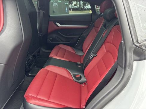 Used 2024 Porsche Taycan RWD image 15