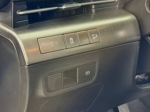 Used 2025 Hyundai Kona SEL AWD/4WD image 12