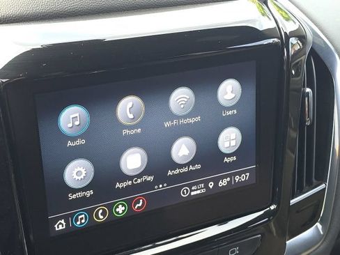Used 2023 Chevrolet Traverse LT FWD image 29