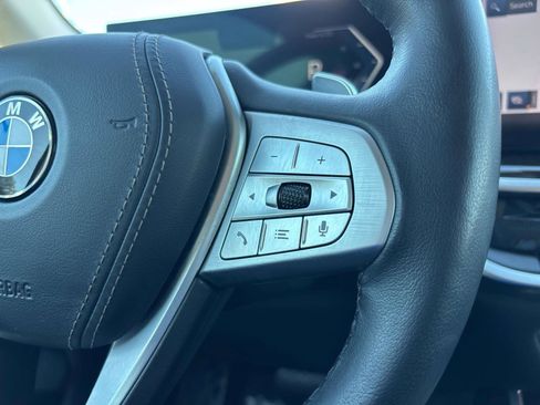 Used 2023 BMW X7 xDrive40i w/ Premium Package image 23