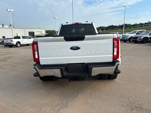 Used 2025 Ford F350 XLT AWD/4WD image 5