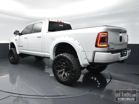 Used 2022 RAM 2500 Big Horn w/ Level C Equiment Group AWD/4WD image 5