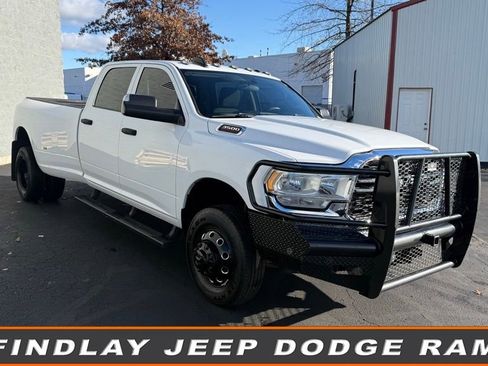 Used 2020 RAM 3500 Tradesman image 1
