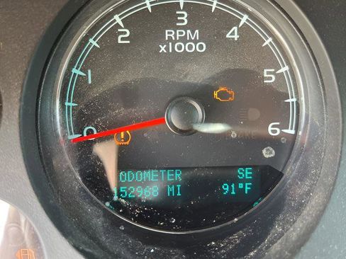 Used 2012 Chevrolet Tahoe LTZ AWD/4WD image 9