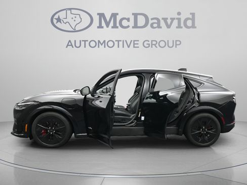 Used 2025 Ford Mustang Mach-E GT AWD/4WD image 42