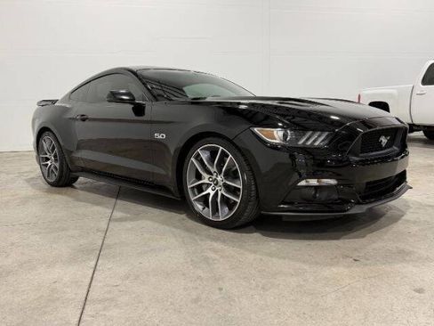 Used 2015 Ford Mustang GT Premium image 5