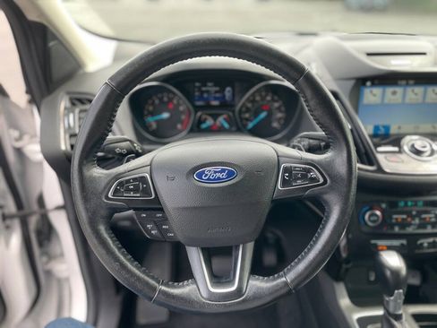 Used 2017 Ford Escape Titanium FWD image 10