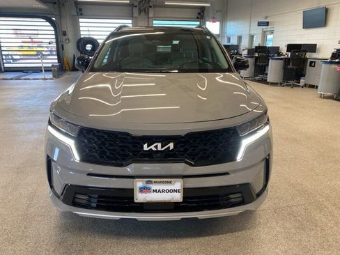 Used 2023 Kia Sorento SX image 2