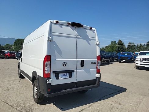 Used 2025 RAM ProMaster 2500 w/ Convenience Group FWD image 5