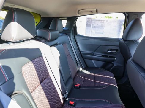 New 2026 Nissan Kicks SR image 18