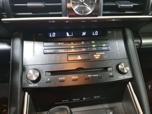 Used 2018 Lexus IS 350 F Sport RWD image 21