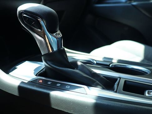 Used 2022 Chevrolet Equinox LT image 52