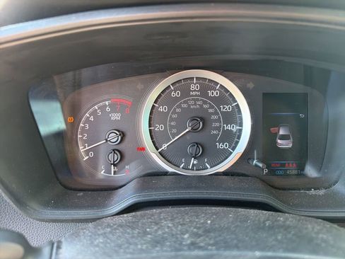 Used 2021 Toyota Corolla LE image 4