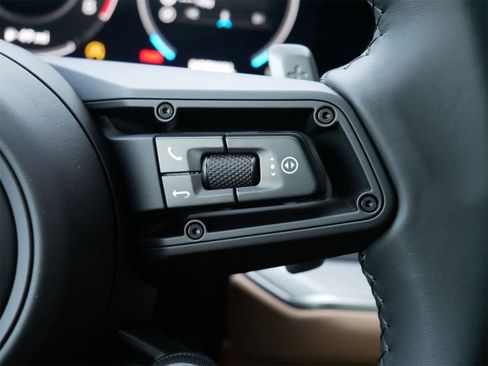 New 2026 Porsche Cayenne Coupe image 17