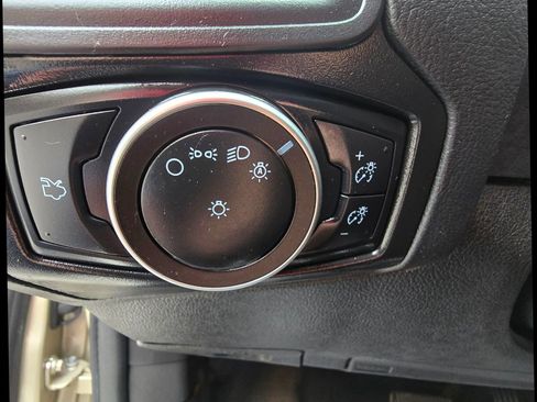 Used 2017 Ford Focus SE image 19